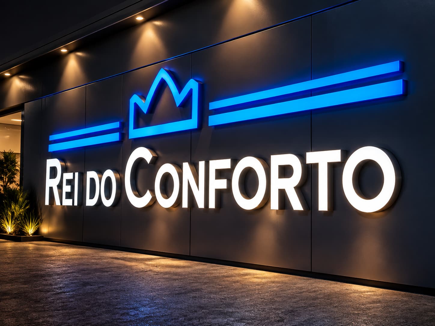 Fachada Rei do Conforto com revestimento ACM e iluminação LED